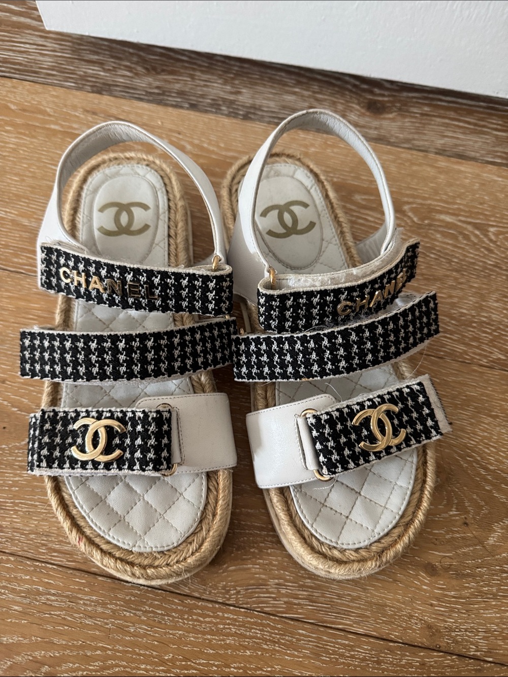 CHANEL White & Black Tweed Kids Sandals with Gold CC Accents